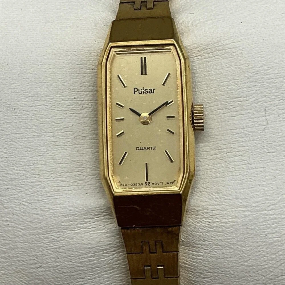 Vintage Pulsar Womens Watch 12mm Gold Tone Rectangle V201-2290 New Battery 5.5